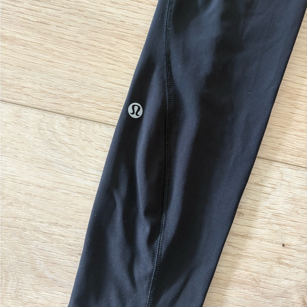 Lululemon high waisted leggings size 4 - Picture 5 of 7